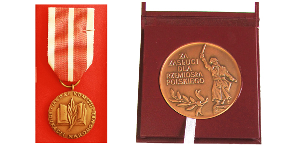 Medal Komisji Edukacji Narodowej za szczególne zasługi dla oświaty i wychowania nadany przez Ministra Edukacji Narodowej w 2001 roku Złoty Medal im. Jana Kilińskiego za zasługi dla Rzemiosła Polskiego nadany w 2011 roku przez Związek Rzemiosła Polskiego Medal Komisji Edukacji Narodowej za szczególne zasługi dla oświaty i wychowania nadany przez Ministra Edukacji Narodowej w 2001 roku Złoty Medal im. Jana Kilińskiego za zasługi dla Rzemiosła Polskiego nadany w 2011 roku przez Związek Rzemiosła Polskiego